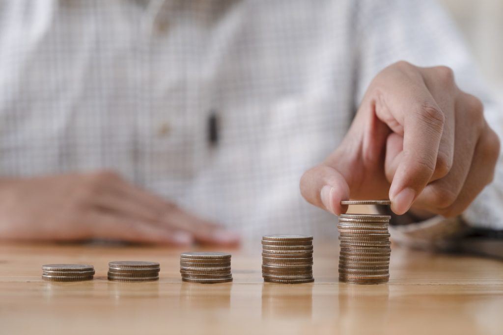 O que é uma pirâmide de investimento, ou uma pirâmide financeira?