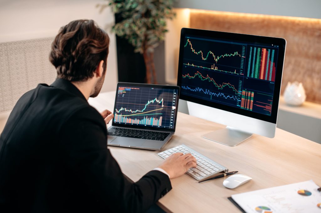 Características do buy and hold