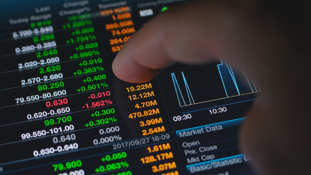 INVESTIR EM AÇÕES PARA VIVER DE RENDA