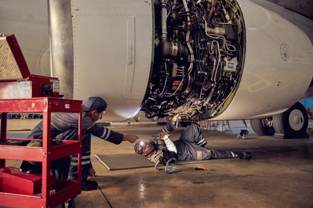 Descubra se a Embraer paga dividendos