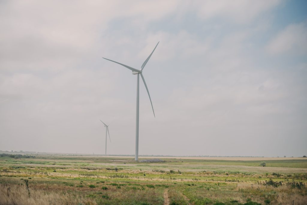 Energia eólica brasileira pela AES Brasil e Aeris Energy