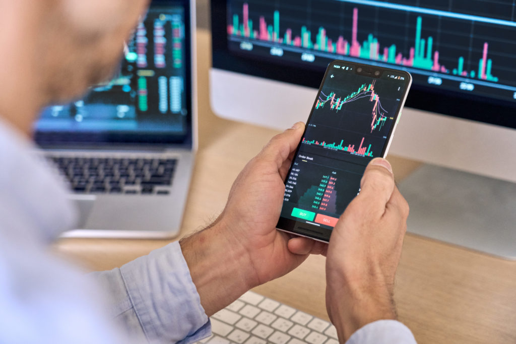 Comparação da Funds Explorer com outras plataformas de investimento