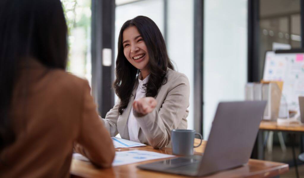 Como escolher o profissional de investimento adequado