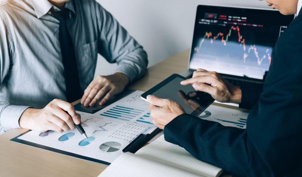 Efeitos da ancoragem em decisões financeiras